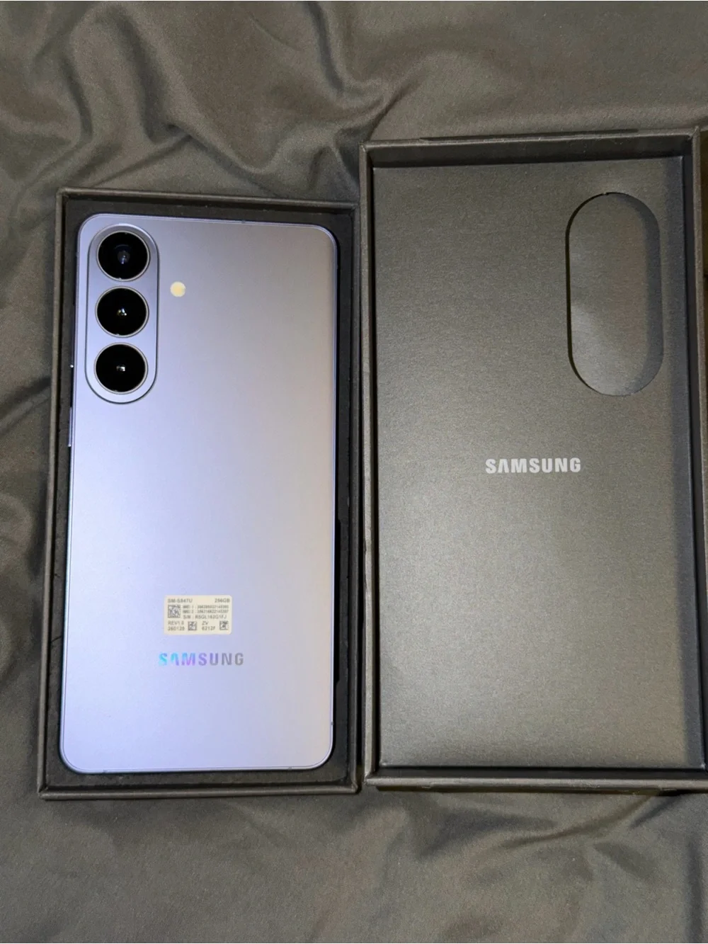 Samsung Galaxy S26+, 256GB, Cobalt Violet, 12GB RAM, Factory Unlocked, Dual SIM